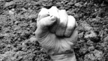 اسطوره های توده ای: مبارزه و پویایی