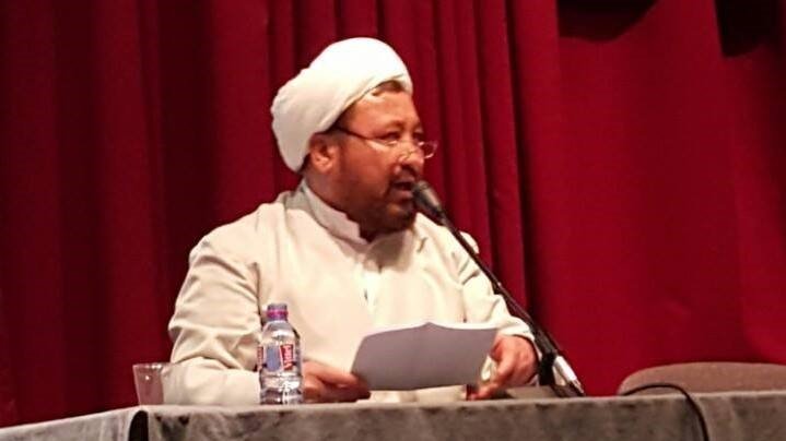 آیت الله محقق نسب: آیات حجاب باطل شده اند؛ حجاب در اروپا حرام است