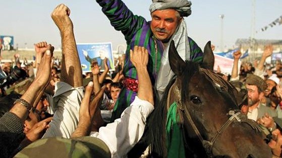 جنــرال دوســتم نمــادی از شجاعت و اراده ی نظامی و سیاسی
