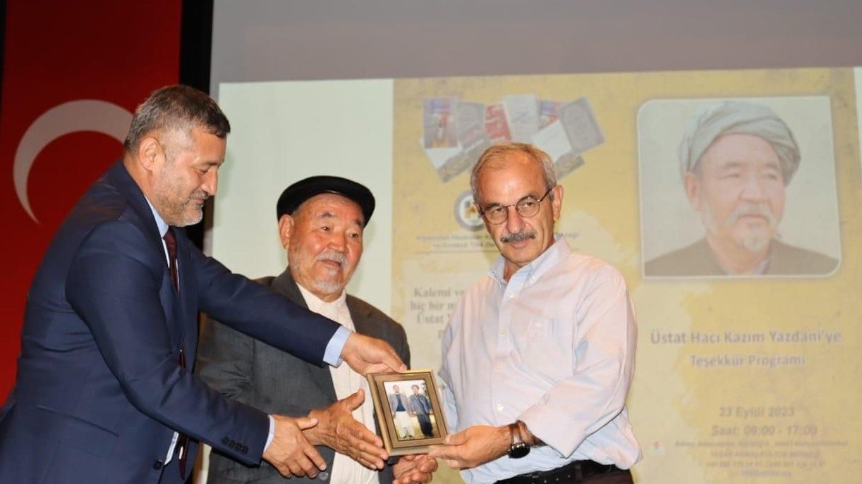 ترکیه: تجلیل از خدمات تاریخی فرهنگی کاظم یزدانی، تاریخ نگار و مردم شناس