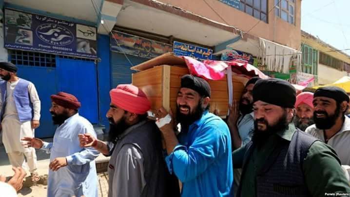 عکس: تشییع پیکر اوتار سینگ کشته شده توسط پشتون های افراطی در ننگرهار
