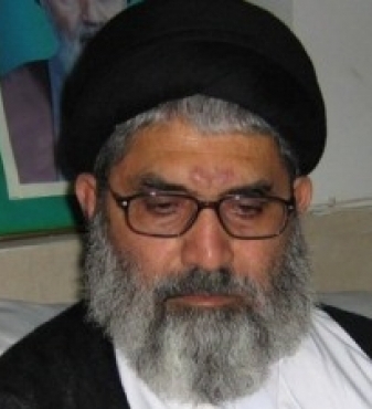جامه ی فراخ "روزقدس" برتن رنجور من