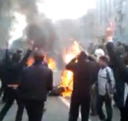 Violent street protests in Iran, thousands fighting back against police and government officials; maybe dawn of new revolution